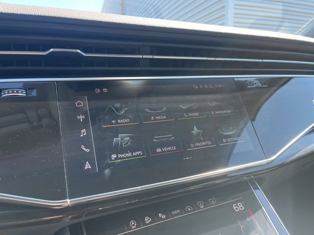 Used 2023 Audi Q7 3.0T Prestige image 22