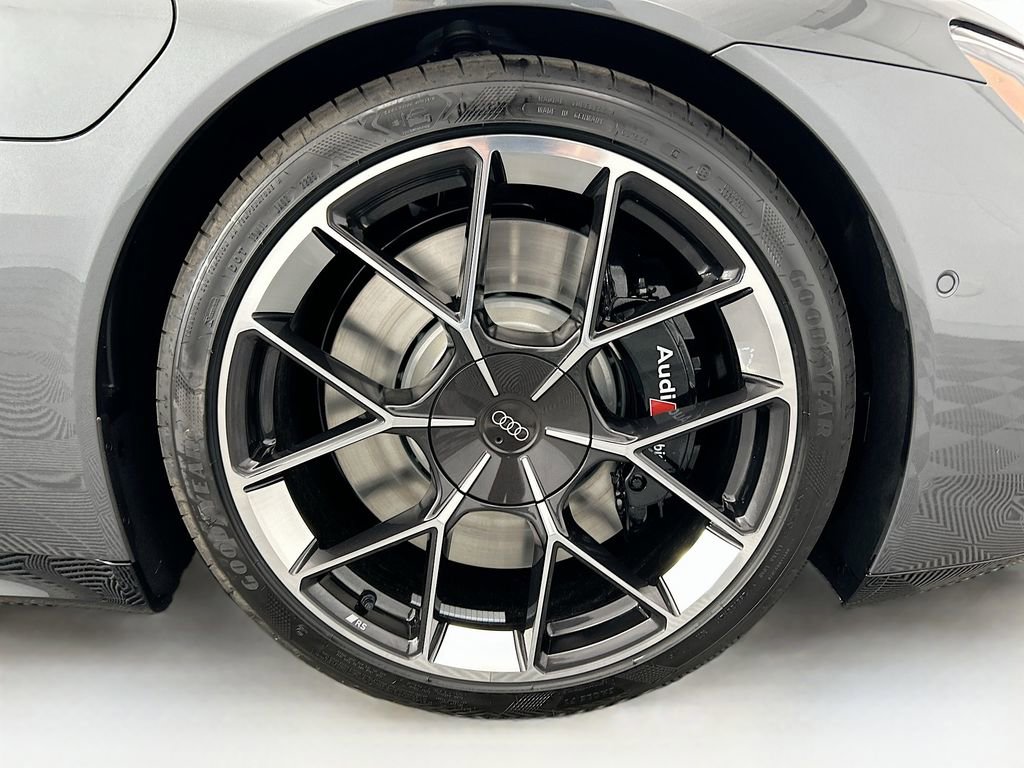 New 2026 Audi RS e-tron GT performance image 31