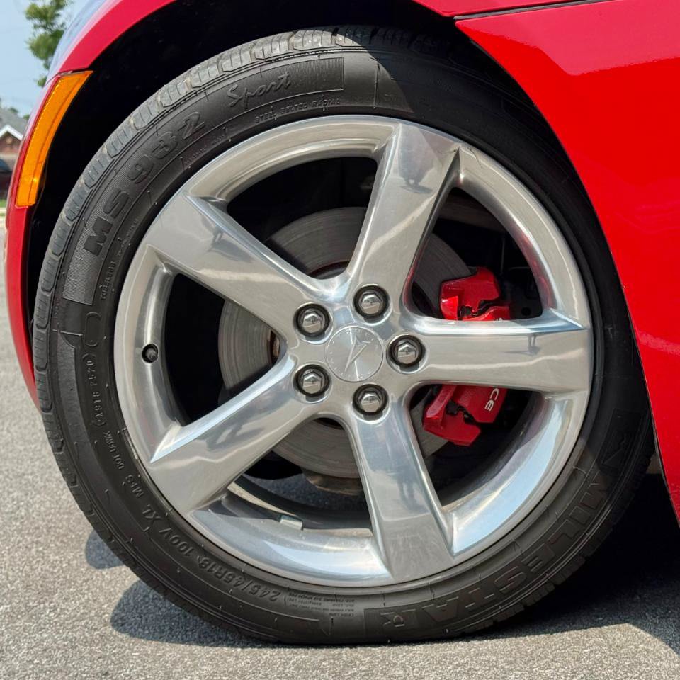 Used 2006 Pontiac Solstice Convertible w/ Premium Package RWD image 18