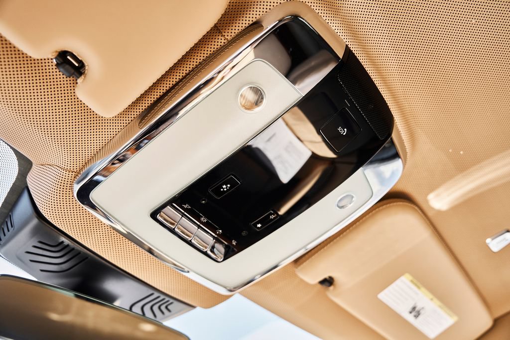 Used 2020 Rolls-Royce Cullinan AWD/4WD image 73