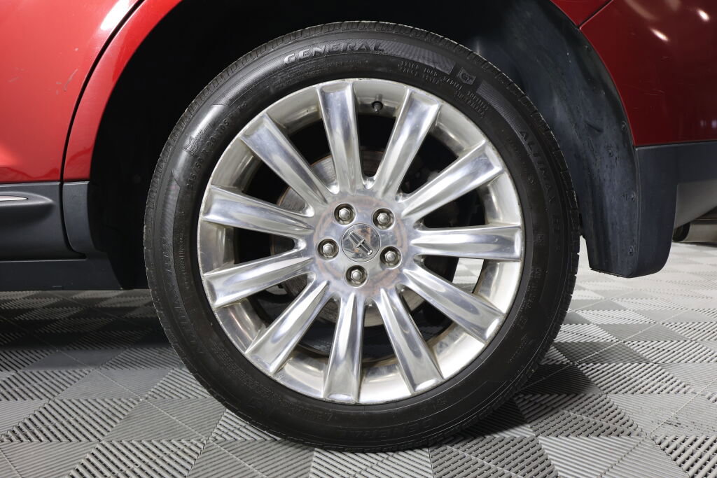 Used 2014 Lincoln MKX AWD w/ Equipment Group 102A image 8