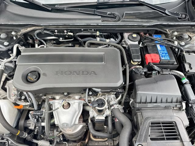 Used 2025 Honda Civic Sport image 32