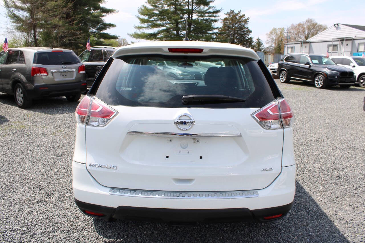 Used 2015 Nissan Rogue S AWD/4WD image 8