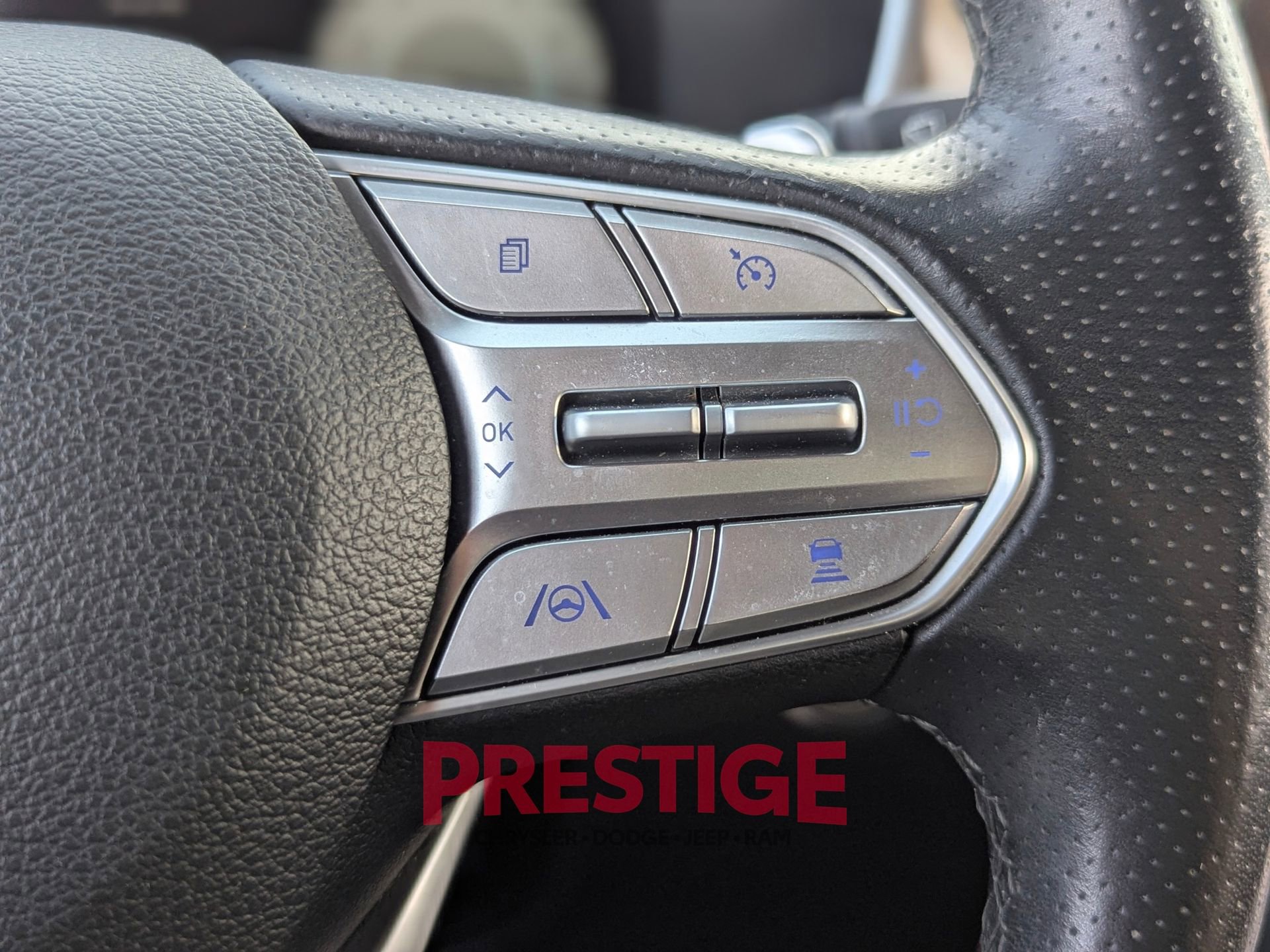 Used 2023 Hyundai Santa Fe Calligraphy w/ Cargo Package image 18