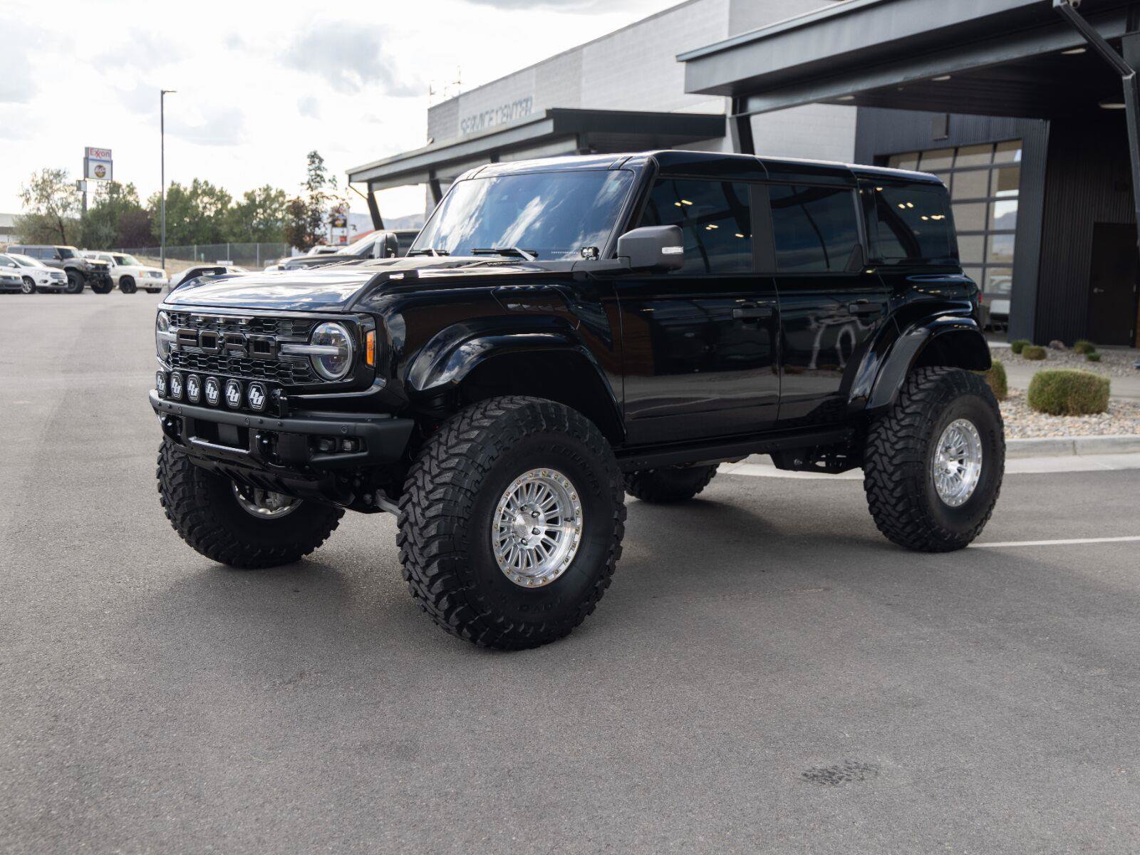 Used 2025 Ford Bronco Raptor AWD/4WD image 7