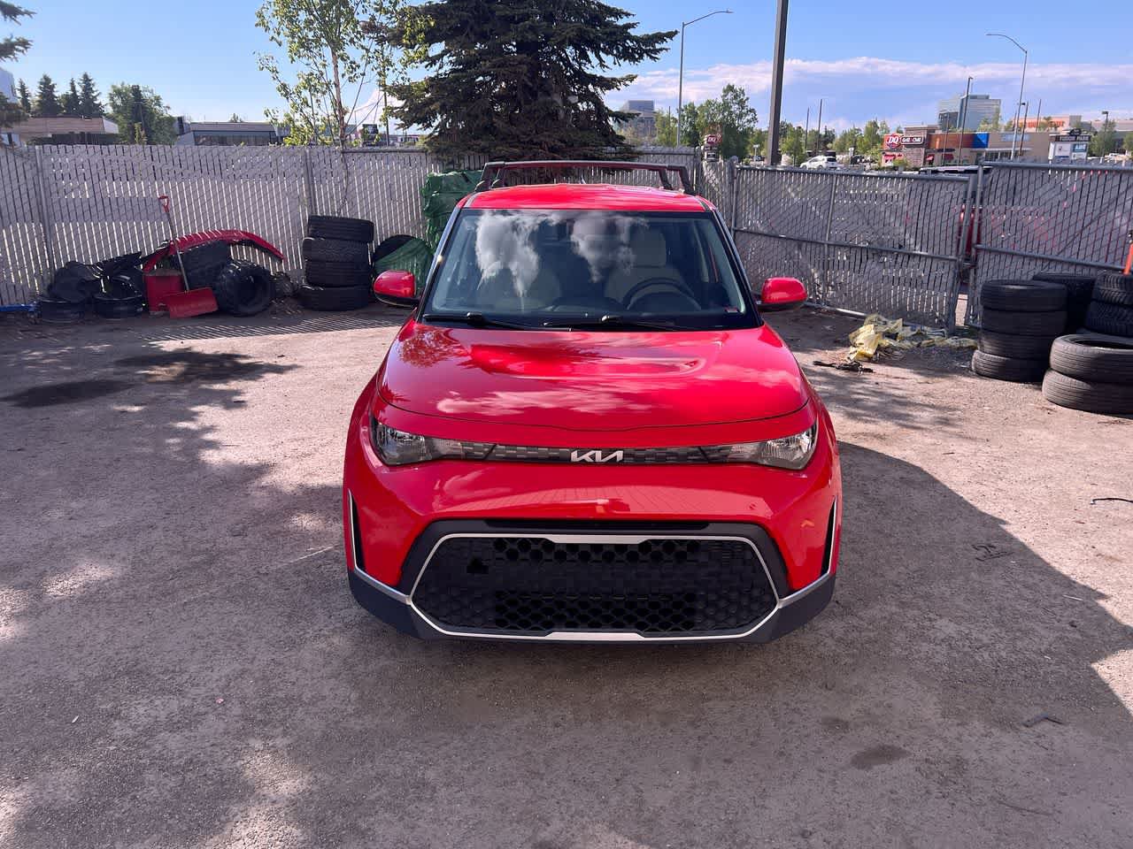 Certified 2023 Kia Soul LX FWD image 29