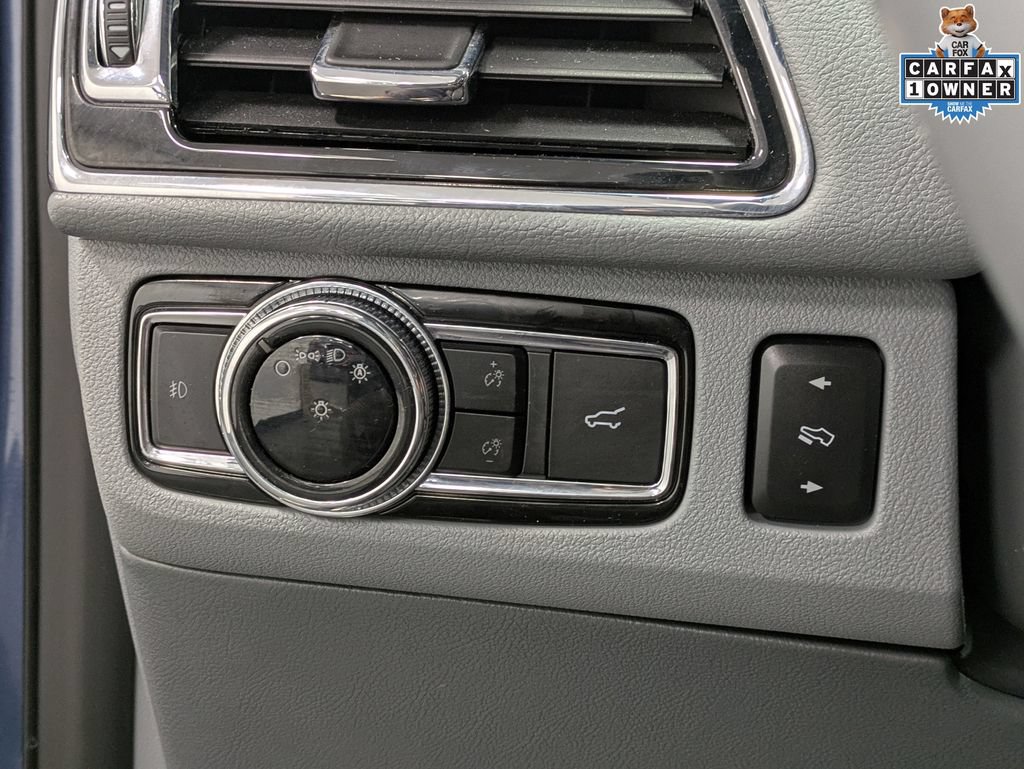Used 2019 Lincoln Navigator Select w/ Technology Package AWD/4WD image 25