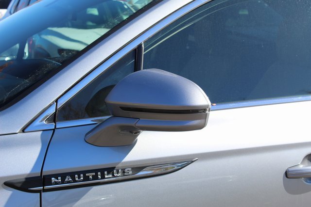 Certified 2023 Lincoln Nautilus Reserve w/ Equipment Group 201A image 14