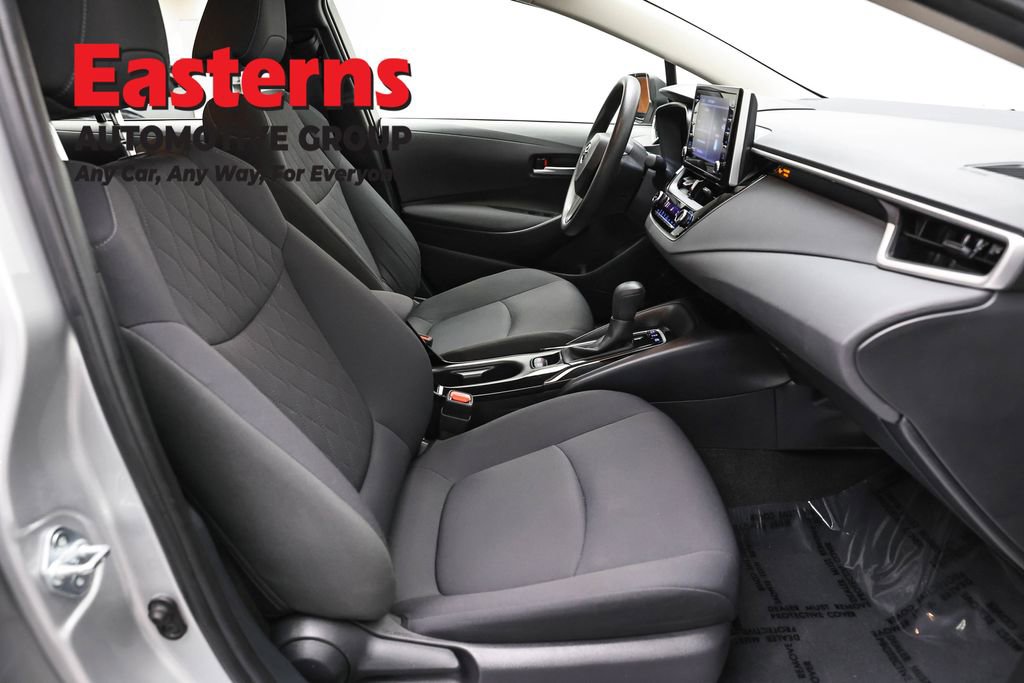 Used 2021 Toyota Corolla LE w/ Carpet Mat Package (TMS) image 24