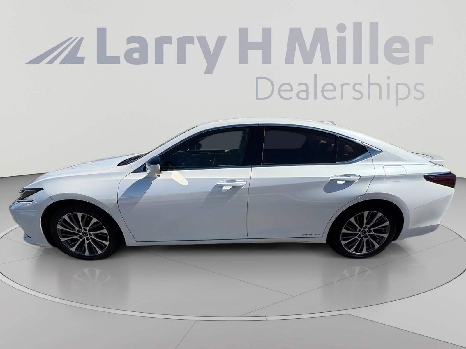 Used 2021 Lexus ES 300h w/ Premium Package FWD image 3