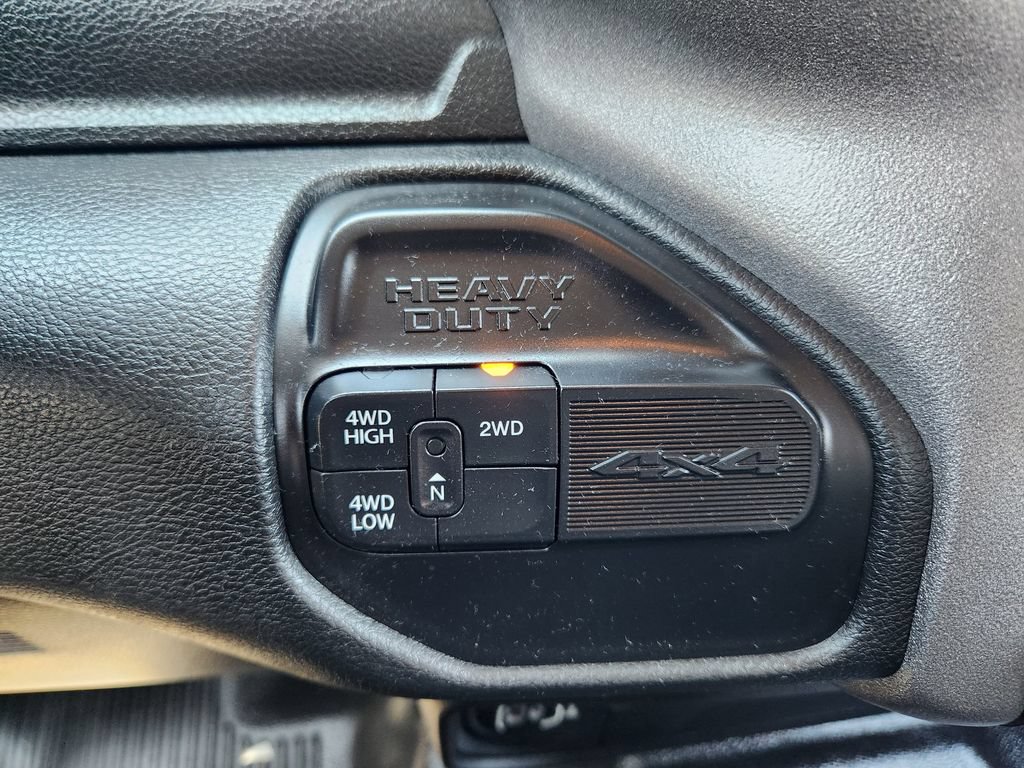 Used 2019 RAM 2500 Tradesman w/ Chrome Appearance Group AWD/4WD image 16