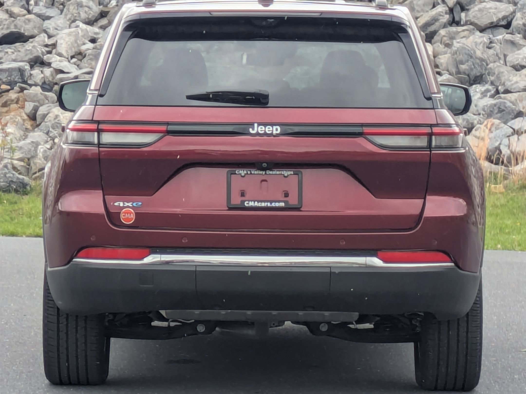 New 2024 Jeep Grand Cherokee Limited 4xe w/ Luxury Tech Group II image 6