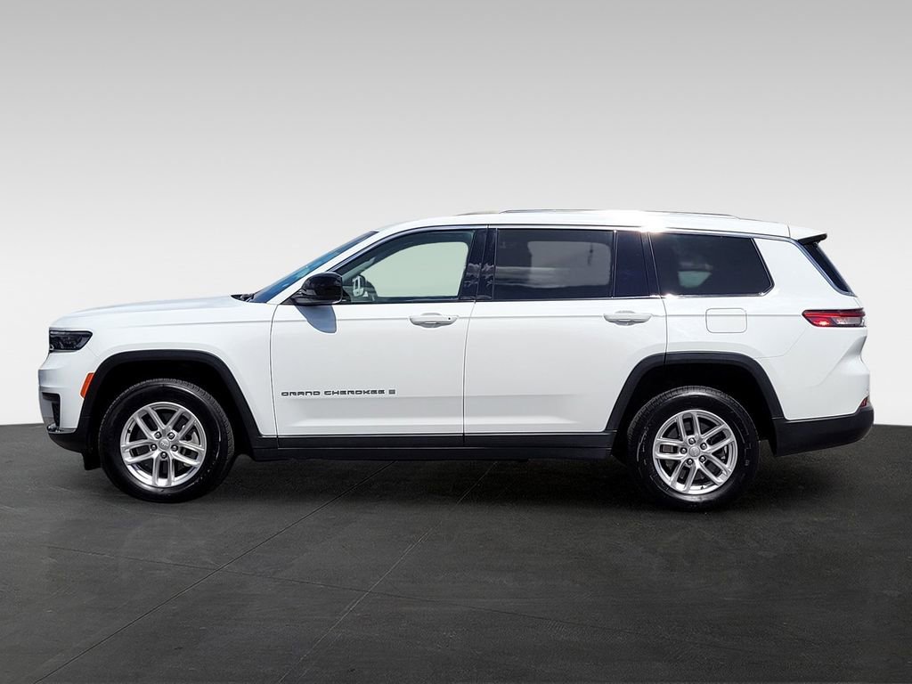 Used 2023 Jeep Grand Cherokee L Laredo AWD/4WD image 7