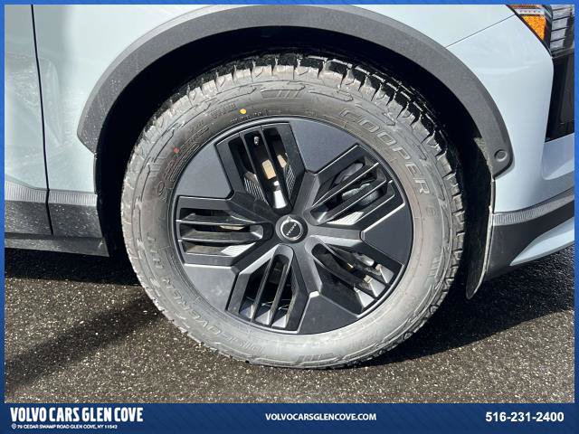 New 2026 Volvo EX30 Cross Country Ultra w/ Protection Package image 8