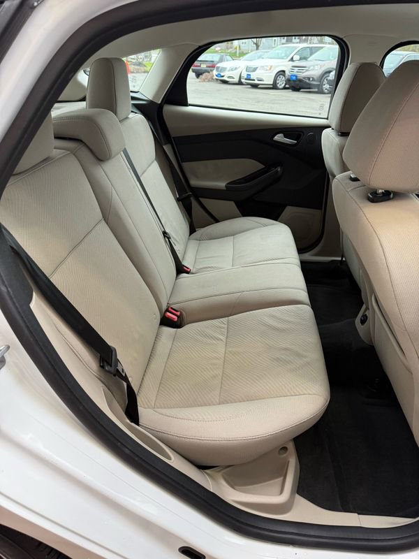 Used 2014 Ford Focus Electric Hatchback image 11