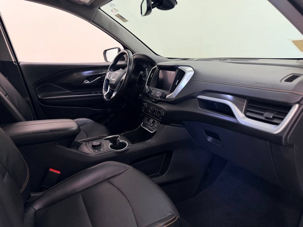 Used 2021 GMC Terrain SLT w/ Infotainment Package II AWD/4WD image 17