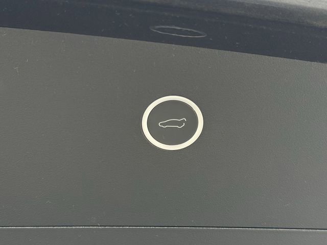 Used 2018 Tesla Model X 100D image 32