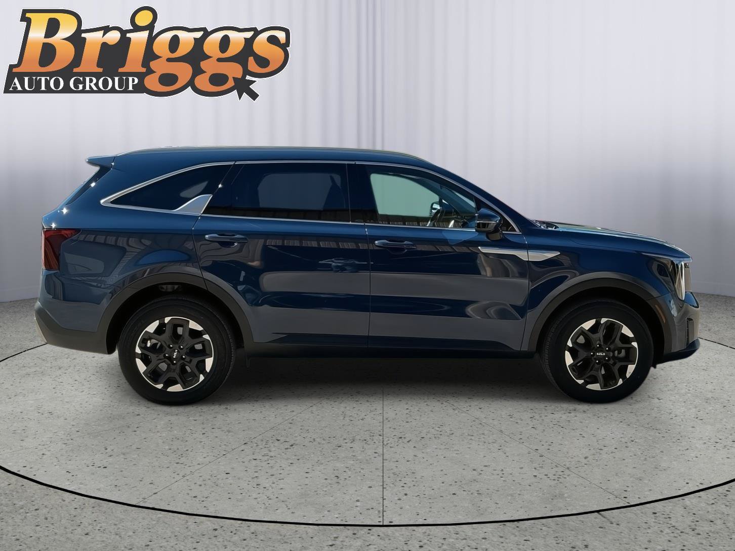 Certified 2025 Kia Sorento S w/ Panoramic Sunroof Package AWD/4WD image 6