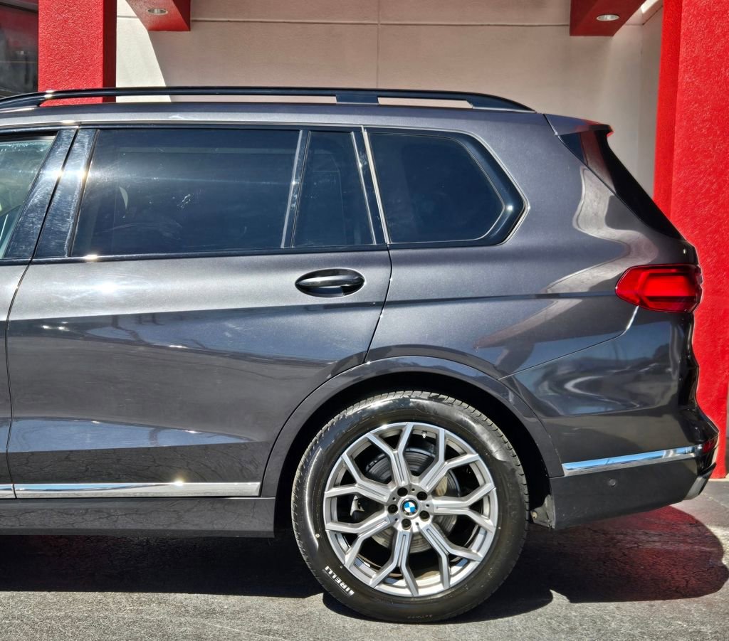 Used 2021 BMW X7 xDrive40i w/ Premium Package image 6