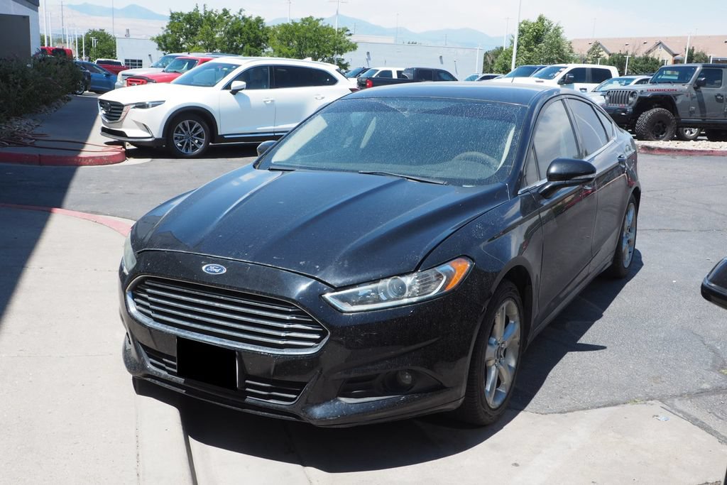 Used 2016 Ford Fusion SE w/ Equipment Group 201A FWD image 1
