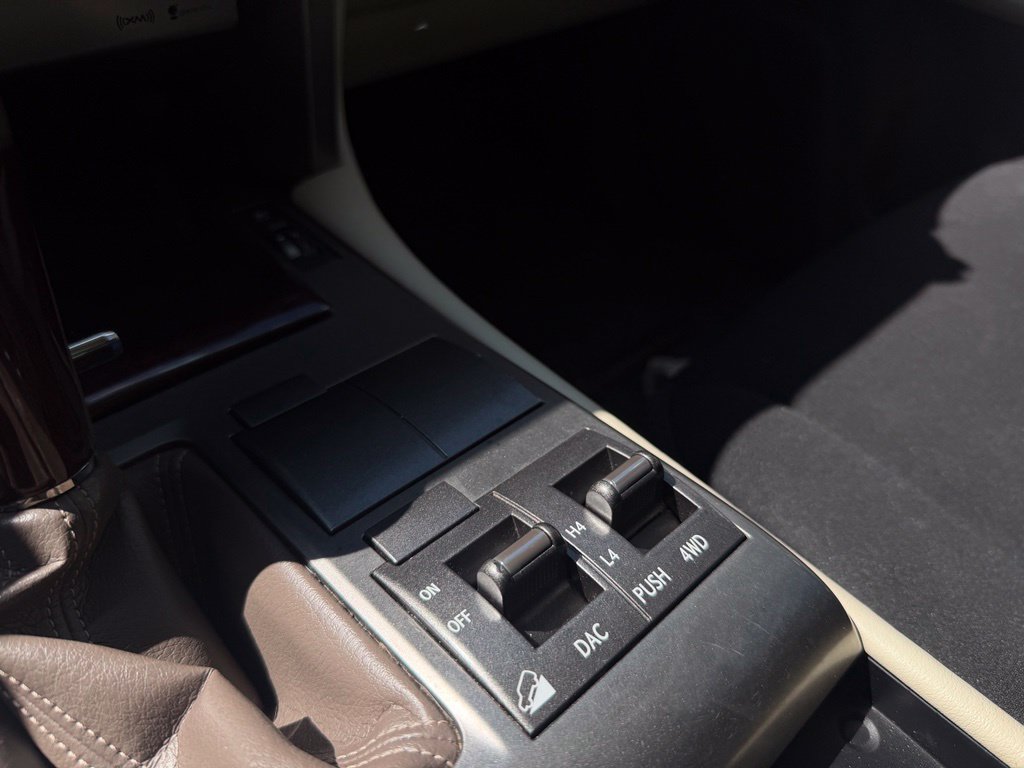 Used 2019 Lexus GX 460 AWD/4WD image 12