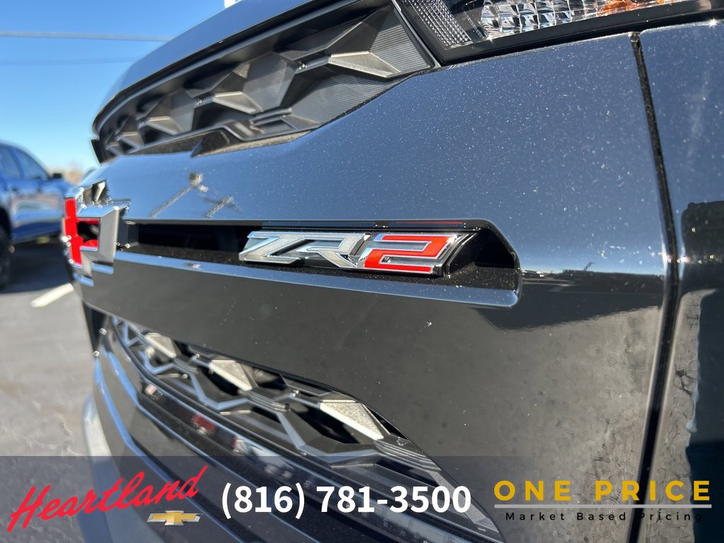 Used 2024 Chevrolet Colorado ZR2 w/ ZR2 Convenience Package III image 10