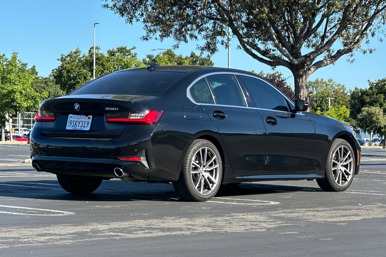 Used 2022 BMW 330i Sedan w/ Driving Assistance Package RWD image 4