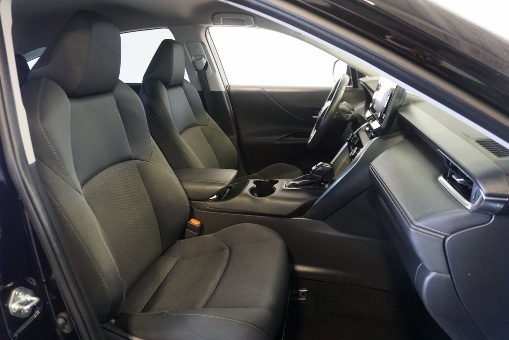 Certified 2022 Toyota Venza LE image 24