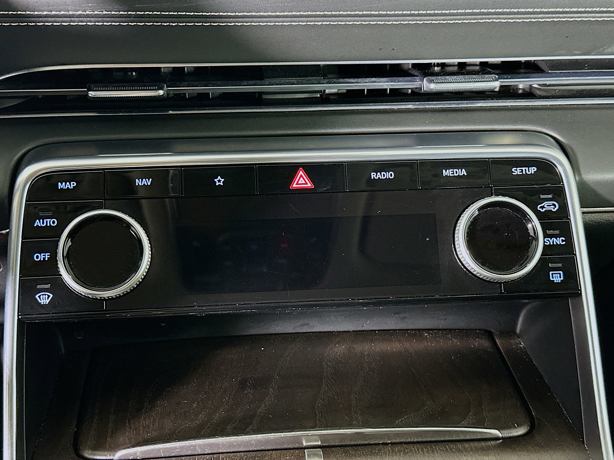 Used 2024 Genesis GV80 3.5T image 24