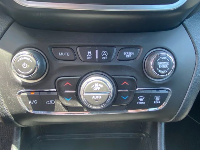 Used 2021 Jeep Cherokee Latitude Lux 80th Anniv w/ Quick Order Package 26U 80TH AWD/4WD image 23