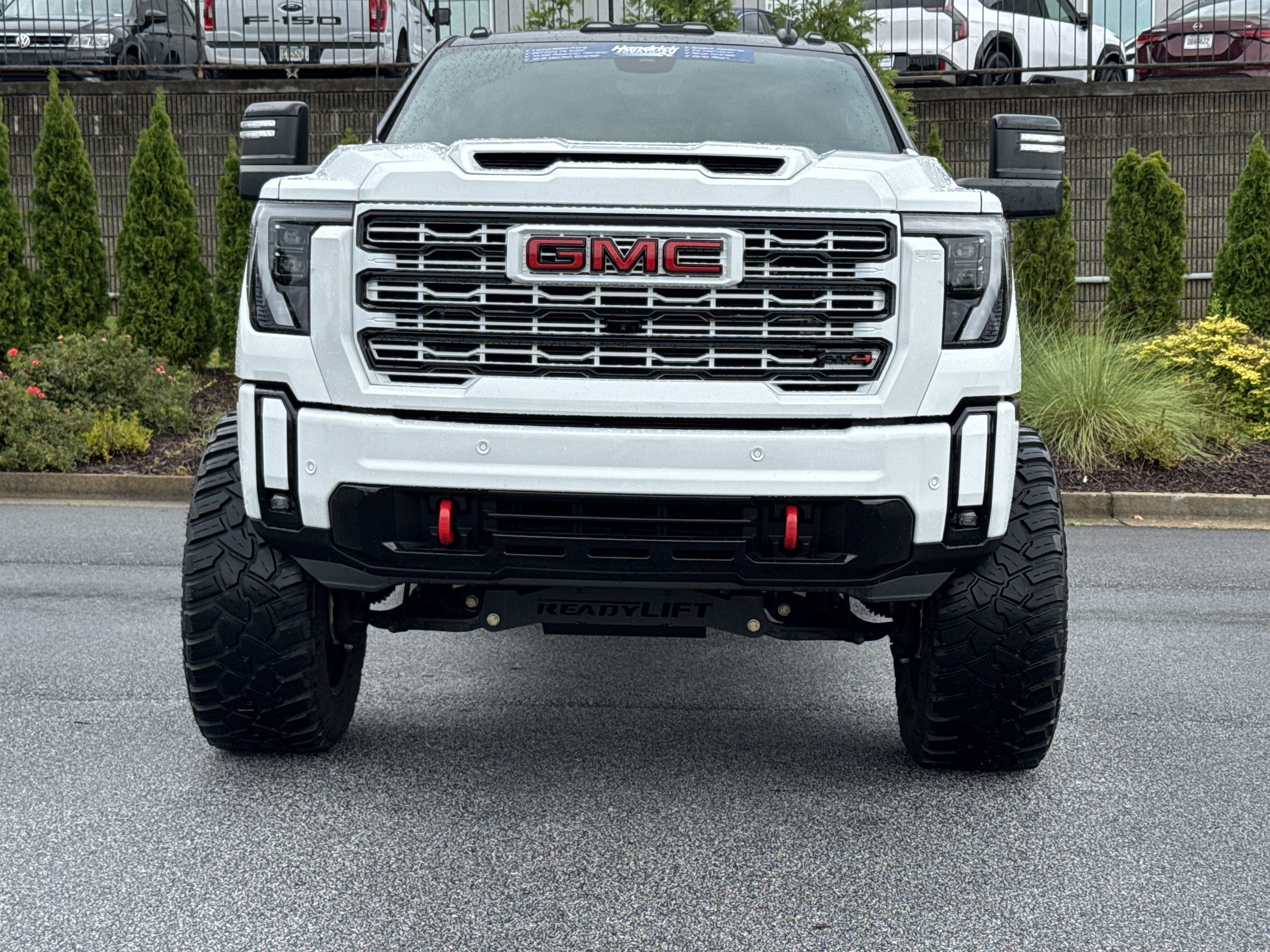 Used 2024 GMC Sierra 2500 AT4 w/ AT4 Premium Plus Package AWD/4WD image 3