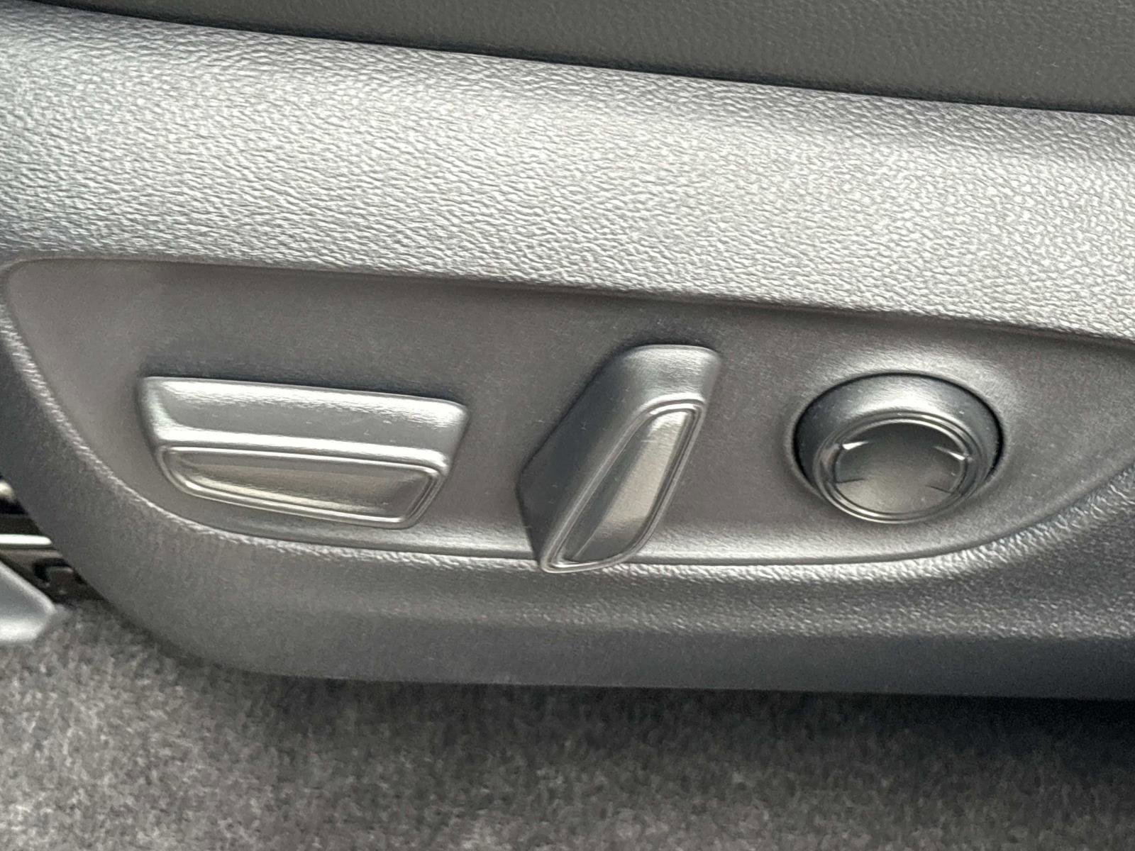 Used 2026 Toyota Grand Highlander Platinum image 16