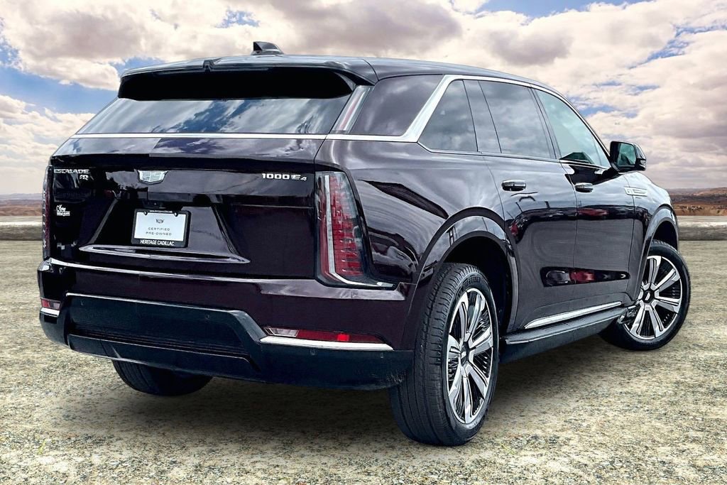 Certified 2025 Cadillac Escalade IQ Luxury 2 w/ LPO, Premium Carpet Package AWD/4WD image 5