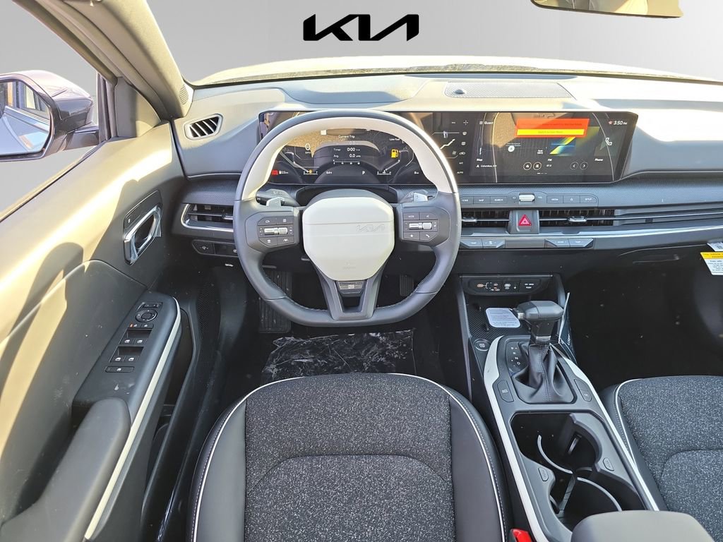 New 2025 Kia K4 GT-Line image 24