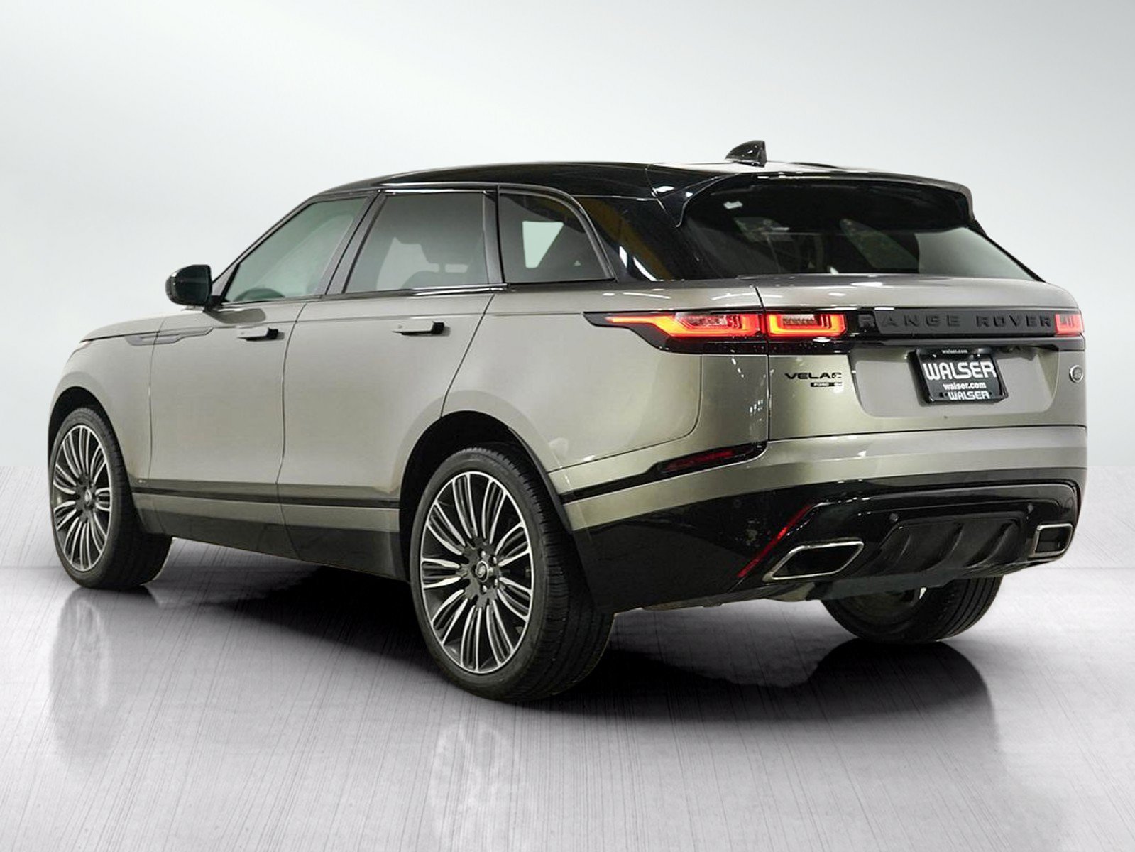 Used 2020 Land Rover Range Rover Velar R-Dynamic S AWD/4WD image 3