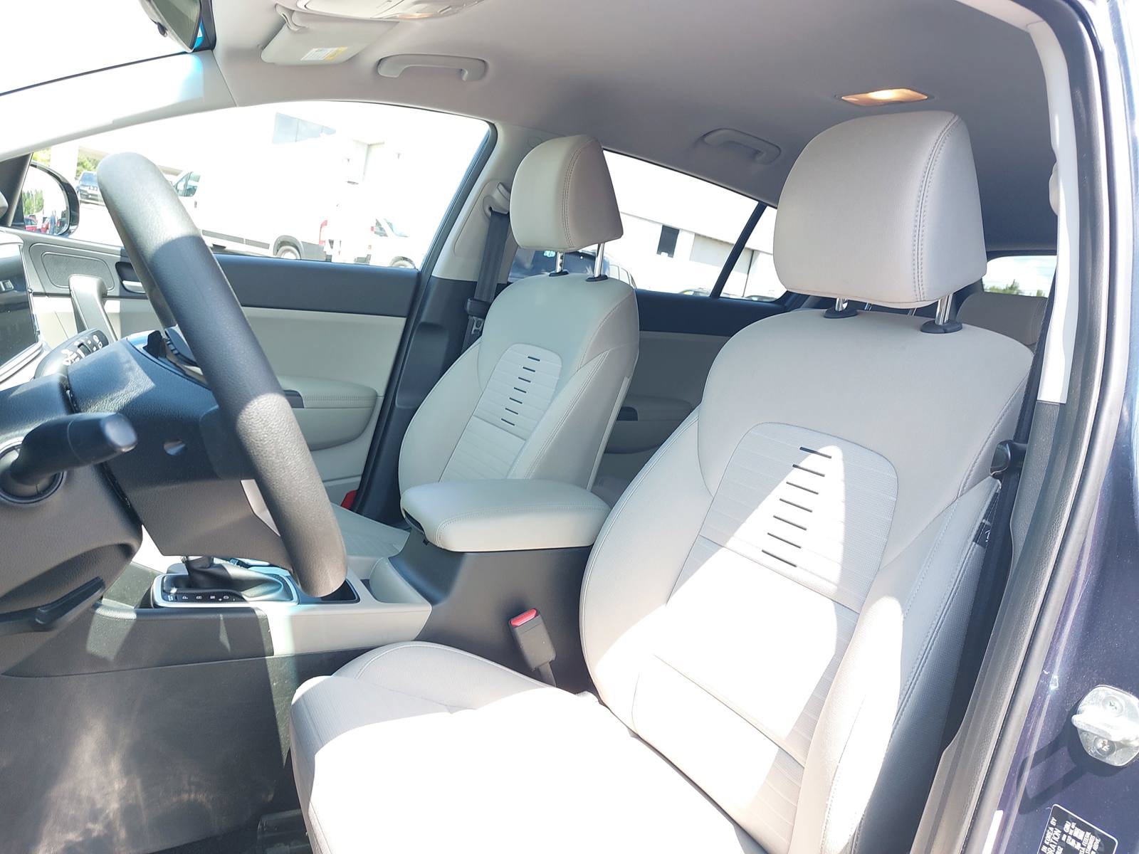 Used 2022 Kia Sportage LX w/ LX FWD Value Edition Package image 15