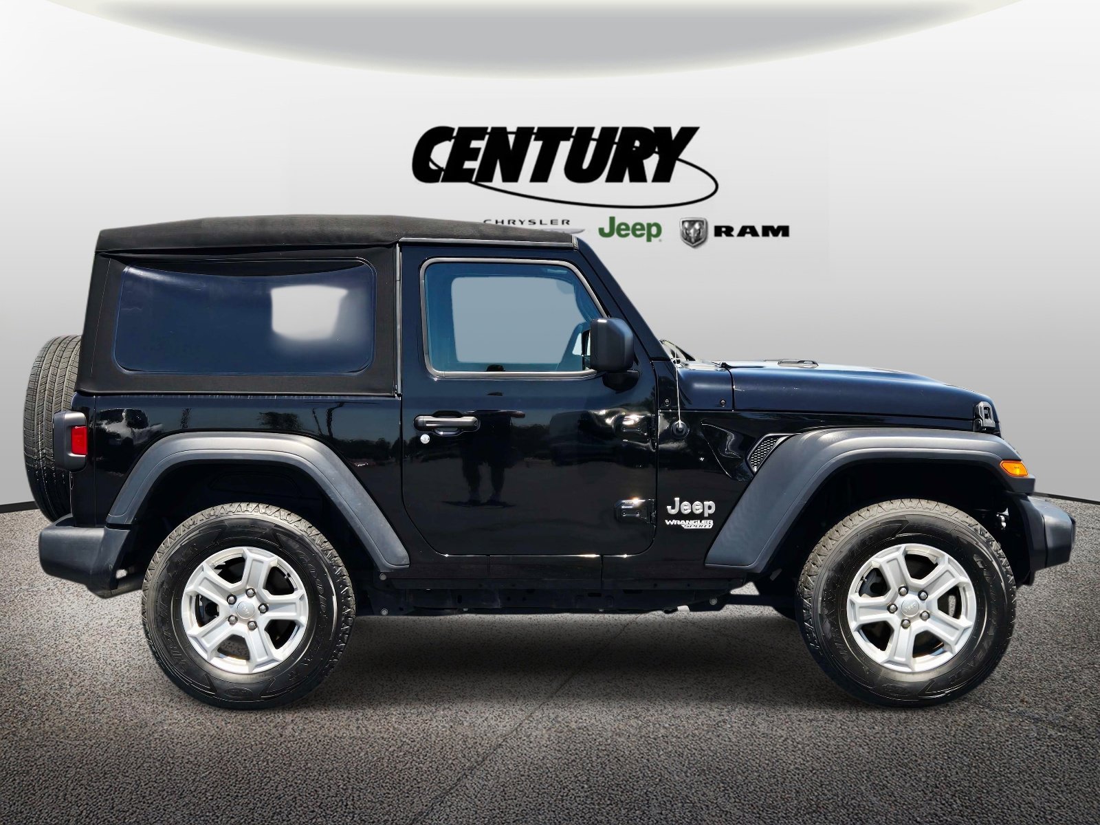 Used 2020 Jeep Wrangler Sport AWD/4WD image 2