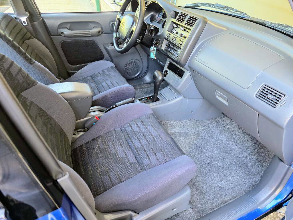 Used 1997 Toyota RAV4 4WD 4-Door image 20