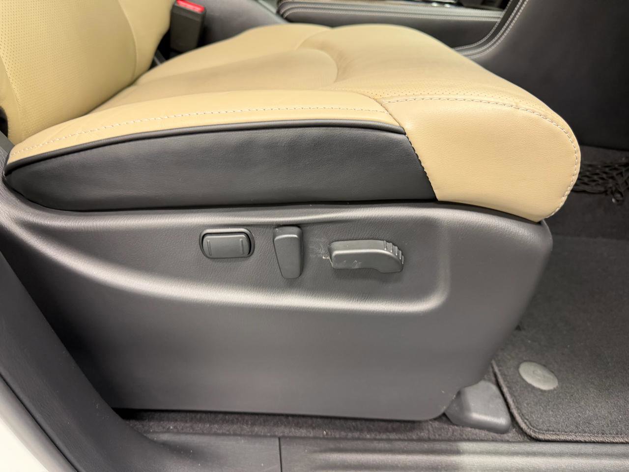 Used 2021 INFINITI QX80 Premium Select w/ Cargo Package RWD image 16