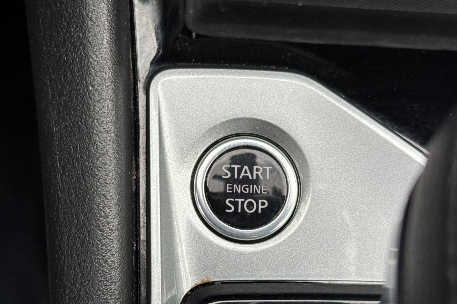 Used 2024 Nissan Altima 2.5 SV image 24