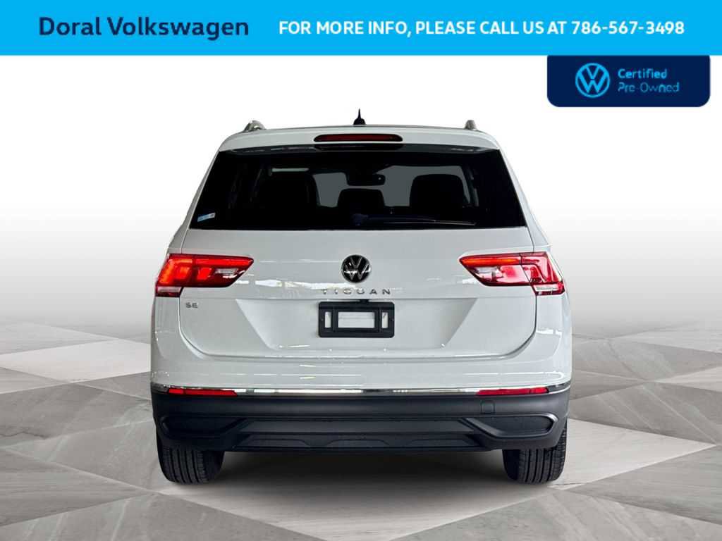 Certified 2022 Volkswagen Tiguan SE FWD image 7
