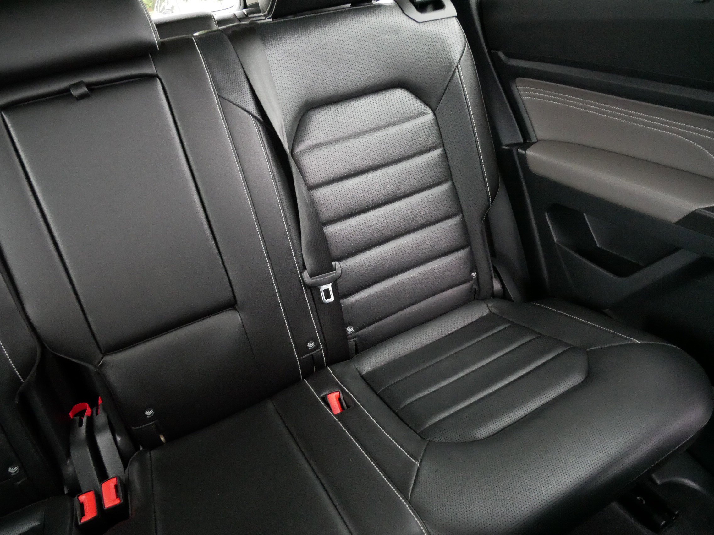 Used 2023 Volkswagen Atlas SEL Premium AWD/4WD image 14