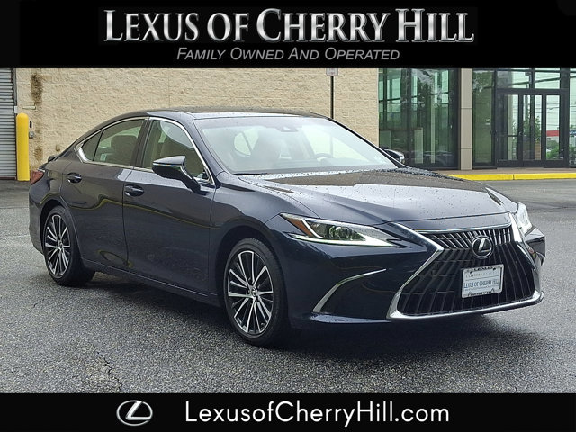 Used 2025 Lexus ES 350 w/ Premium Package