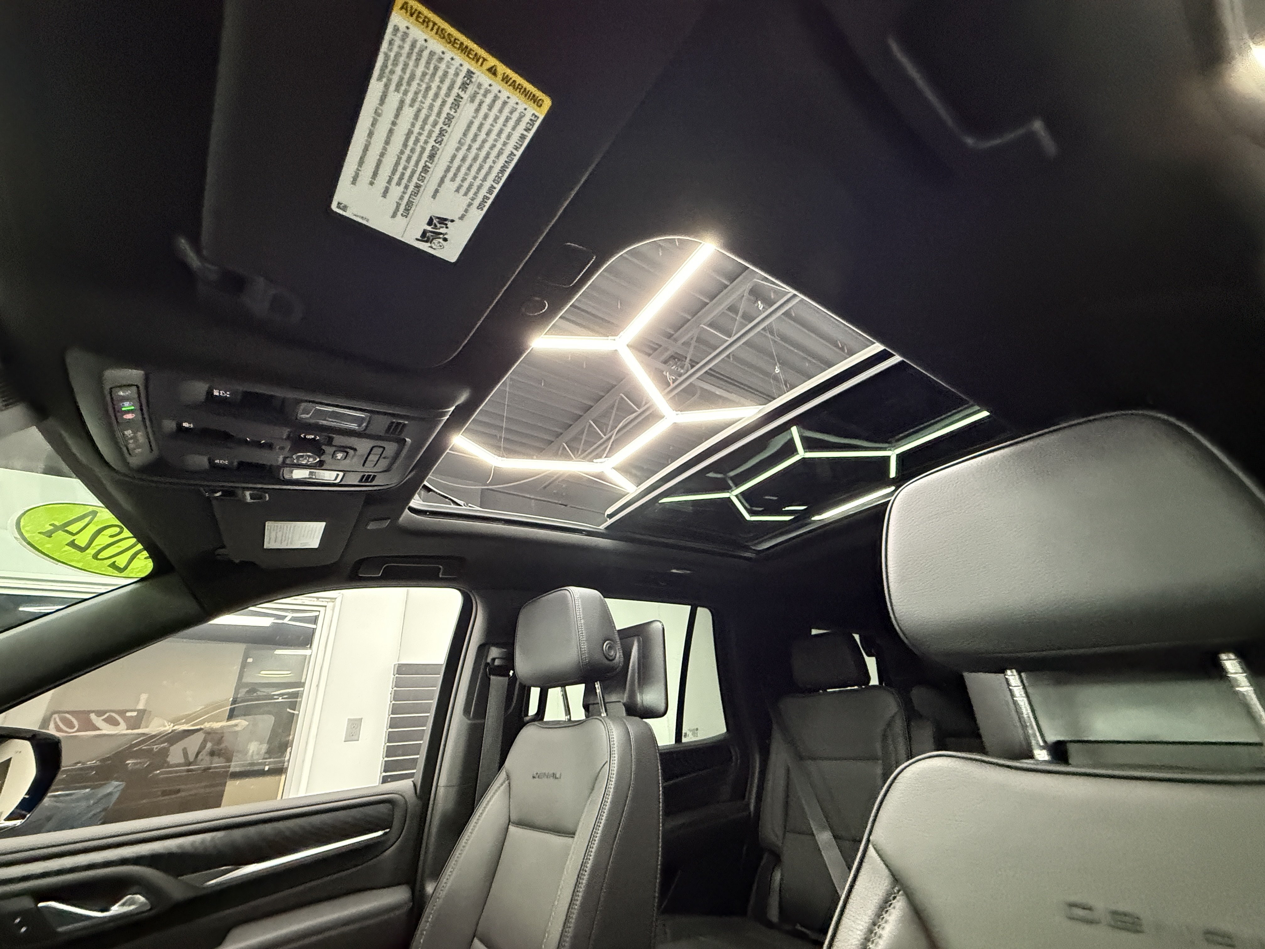 Used 2024 GMC Yukon Denali w/ Max Trailering Package AWD/4WD image 14