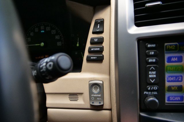 Used 2007 Cadillac XLR V RWD image 12