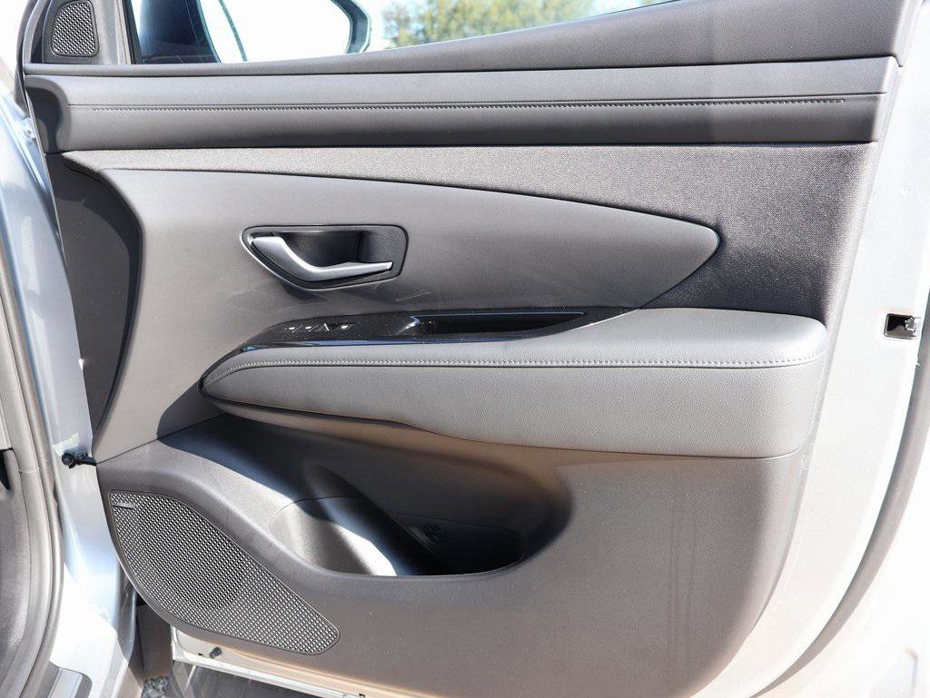 New 2026 Hyundai Tucson Limited image 9