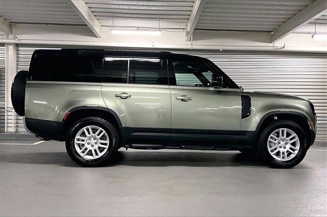 Used 2025 Land Rover Defender 130 S image 14