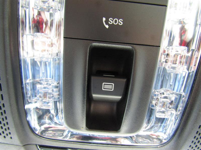 Used 2021 Mercedes-Benz GLS 450 4MATIC image 30