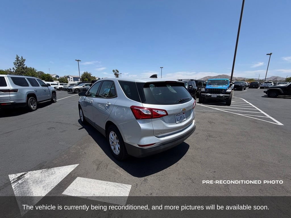 Used 2019 Chevrolet Equinox LS FWD image 3