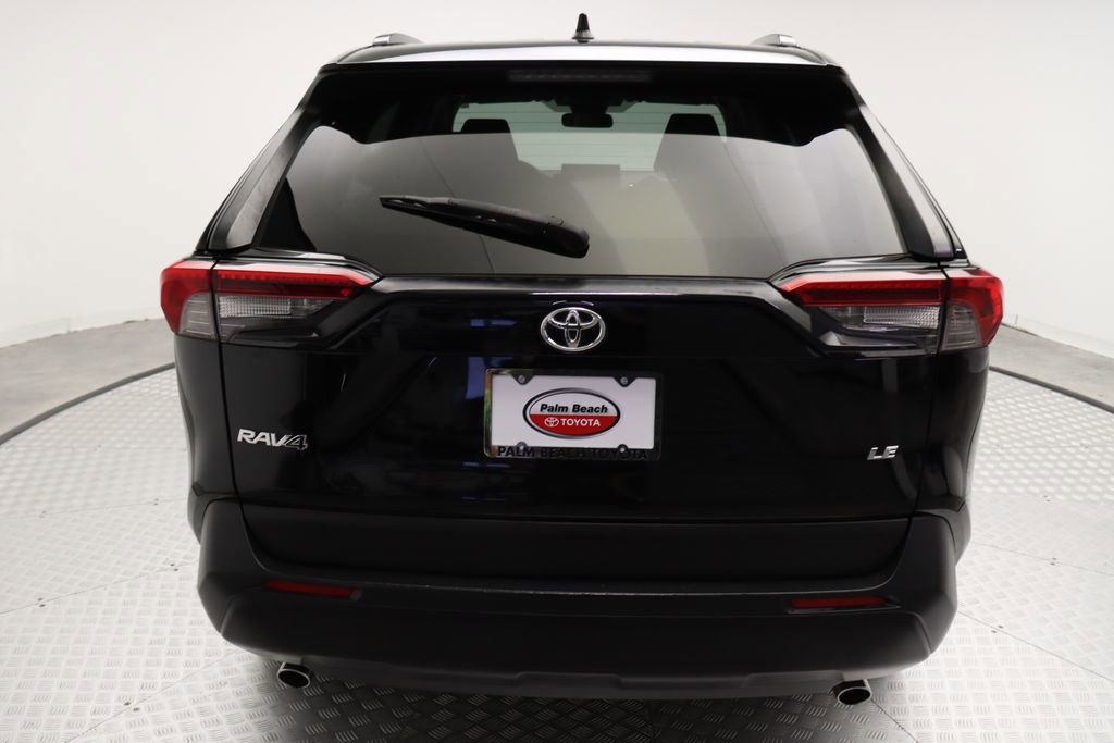 Certified 2019 Toyota RAV4 LE image 10